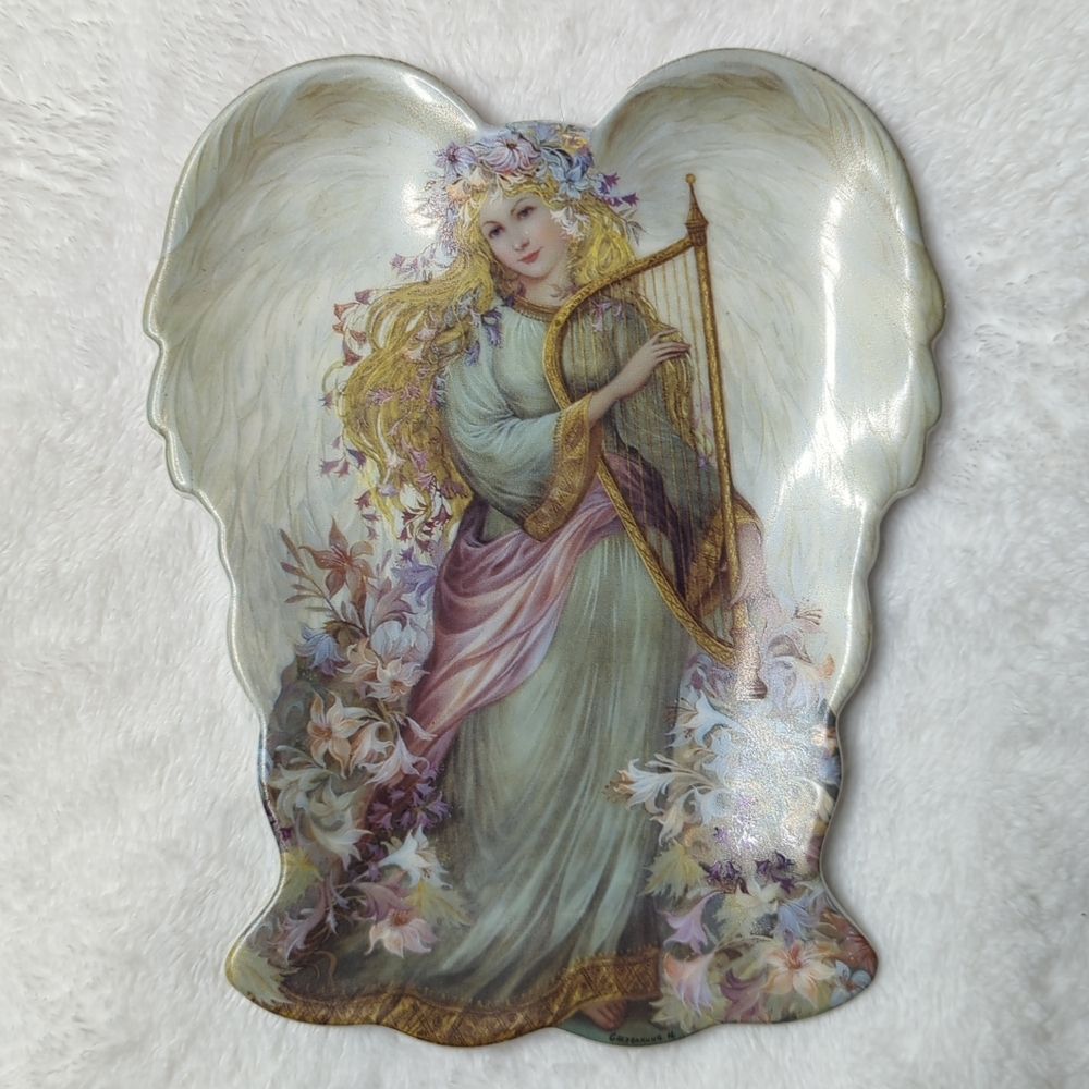 Bradford Exchange Plate Serenity's Song by Nadeghda Strelkina